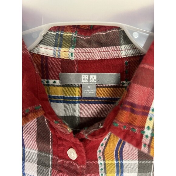 Uniqlo Long Sleeve Flannel Button Up Shirt Size S Small Red Plaid Green Stitch - Picture 5 of 7
